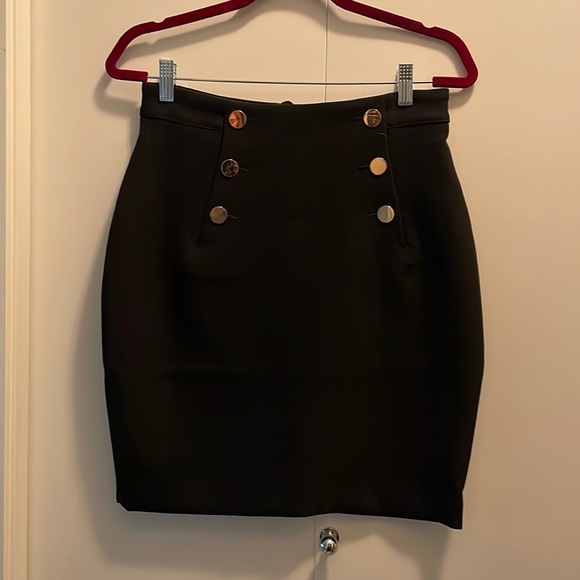 Pencil skirt with gold button detailing - Picture 1 of 4